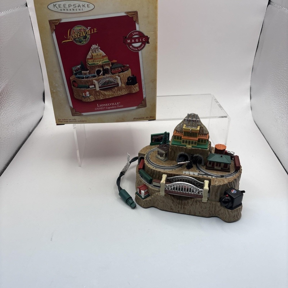 Vtg~Hallmark Ornaments~Lionelville~Lionel Legendary Trains~Light/Motion/Sound